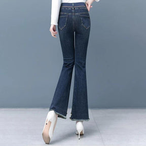 Calça Jeans Flare Country / Cintura Elástica e Acabamento Charmoso!