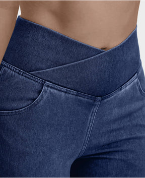 Calça Jeans de Cintura Alta Cruzada [CALÇA EFEITO BARRIGA CHAPADA]